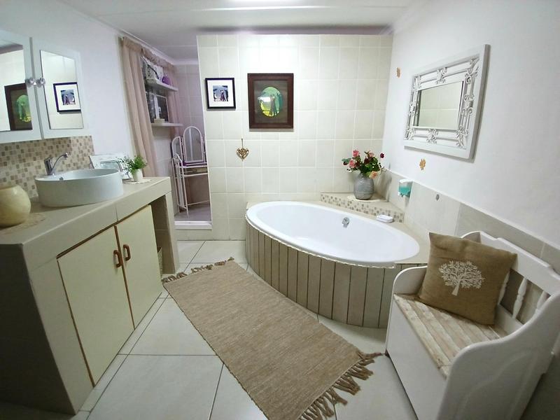 2 Bedroom Property for Sale in Stilbaai East Western Cape